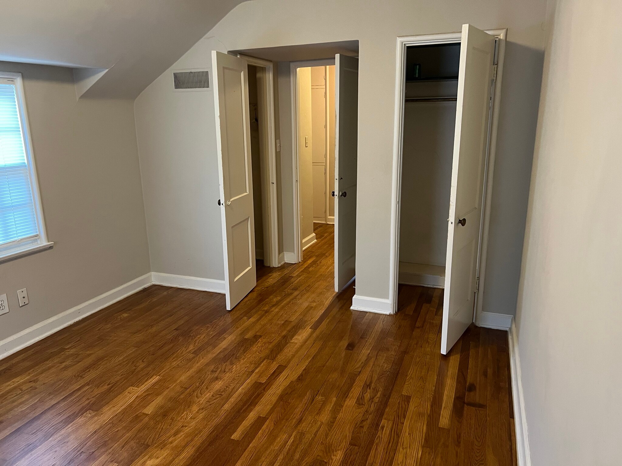 Building Photo - 1210 W Murdock St