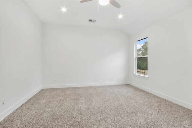 Building Photo - 363 Springfield Terrace Dr