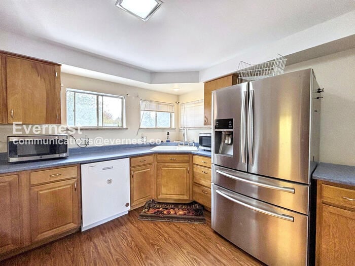 Building Photo - 3366 W 55th Pl