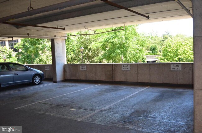 Building Photo - 4551 Strutfield Ln