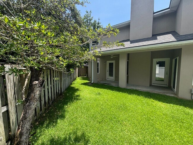 Building Photo - 826 Boulevard of the Champions