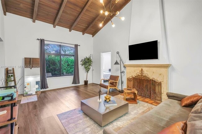 Building Photo - 870 NE 82nd St