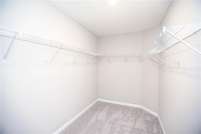 Building Photo - 648 Lansing Grove Way