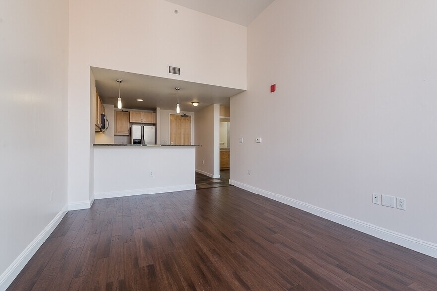 Building Photo - 1150 J St