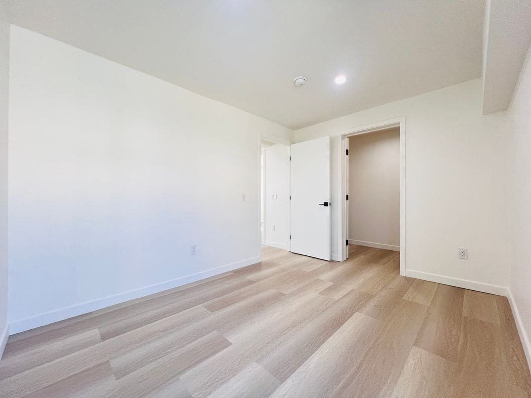 Building Photo - 1817 S Highland Ave