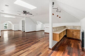 Building Photo - 2084 Kearney Ave