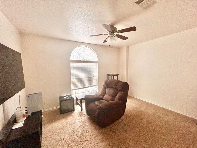 Building Photo - 5 BED/3 BATH GORGEOUS HOUSE FOR LEASE! AVA...
