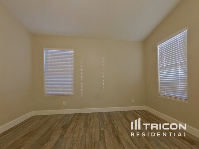 Building Photo - 2191 S 160th Ln