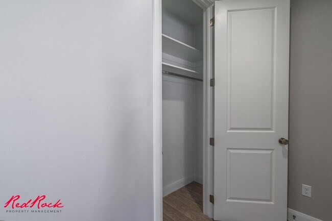 Building Photo - Welcome to Your Dream Home!