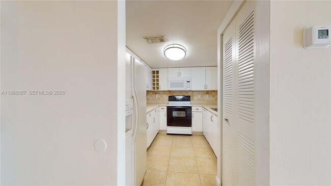 Building Photo - 2055 SW 122nd Ave