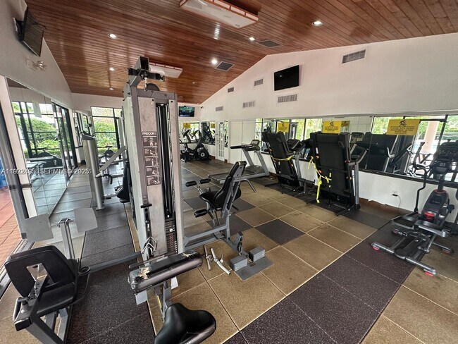 Building Photo - 9726 Hammocks Blvd