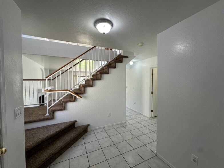 Building Photo - 9421 N 93rd Ave