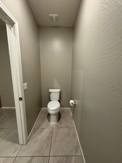 Building Photo - 3415 West Donner Dr