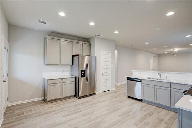 Building Photo - 309 Unforgiven Ln