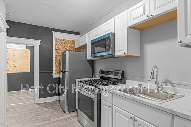 Building Photo - 2813 Presbury St