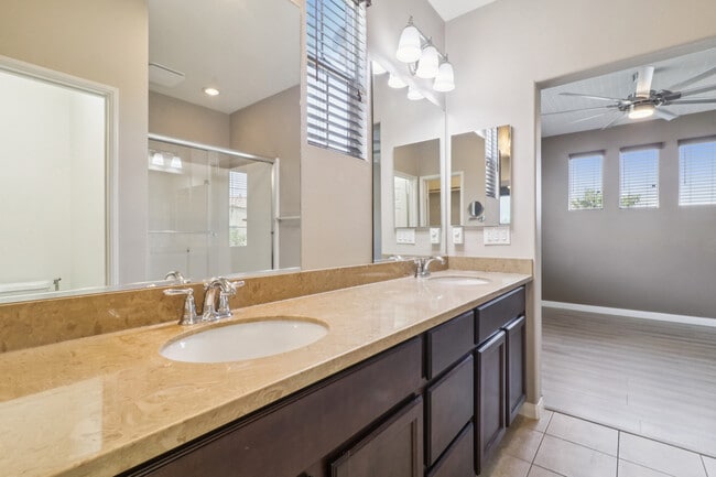 Building Photo - 5081 Cascade Way