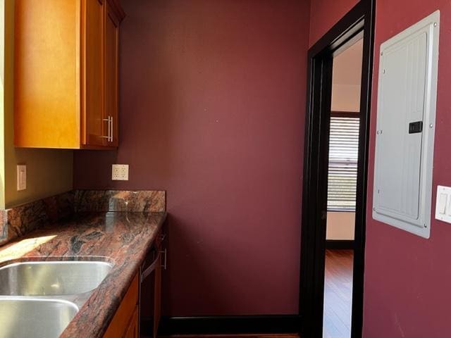 Building Photo - 730 E 3rd St