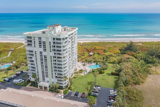 Building Photo - 2700 N Hwy A1A