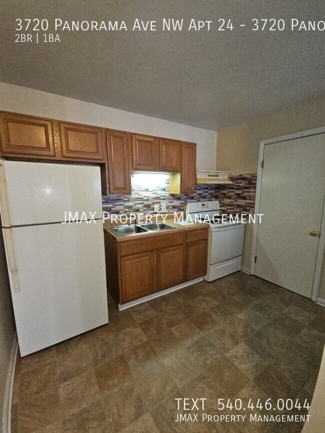 Building Photo - 3720 Panorama Ave NW