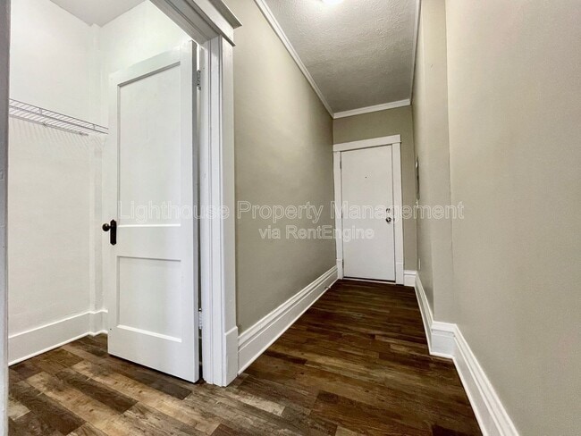 Building Photo - 1145 3rd St