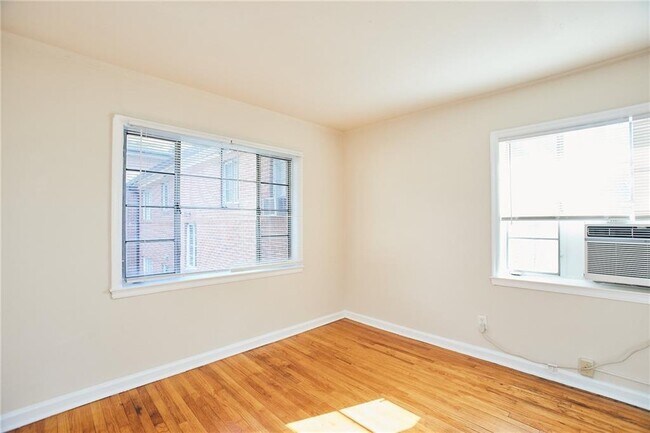 Building Photo - 1082 Briarcliff Rd NE