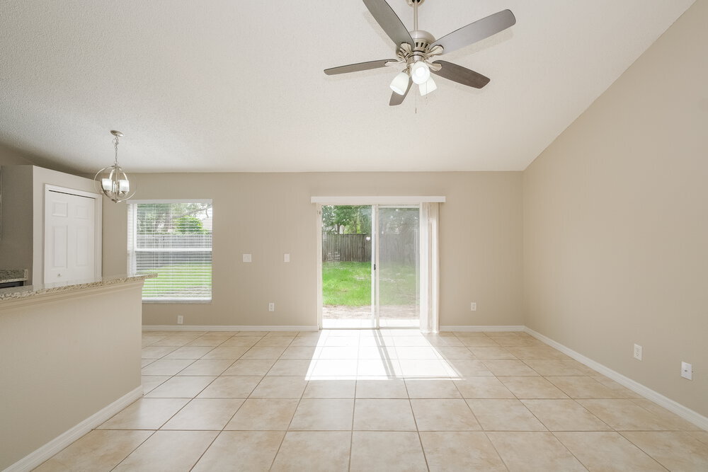 Building Photo - 5616 Brookdale Way
