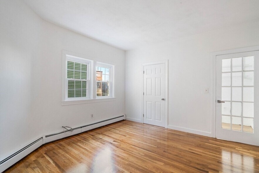 Building Photo - 103 Rutherford Ave