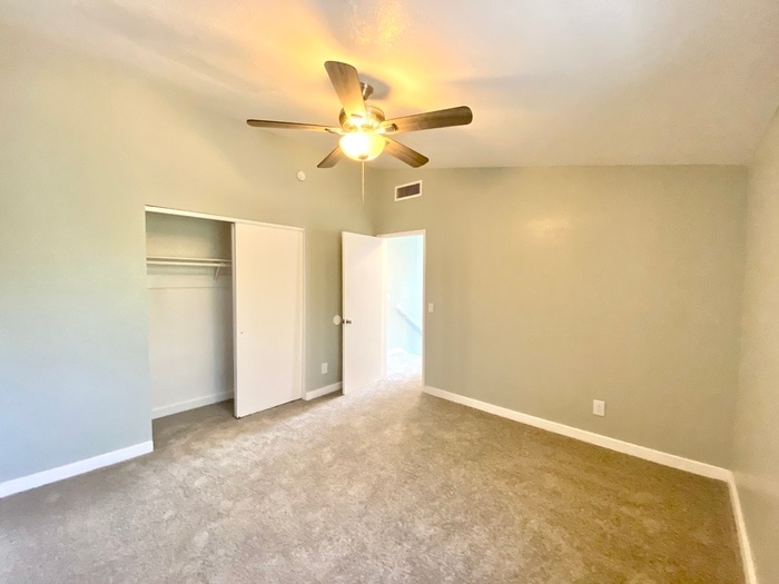Building Photo - 335 S Railroad Ave
