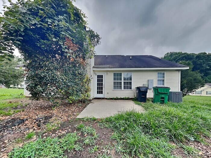 Building Photo - 3724 Capps Hill Dr