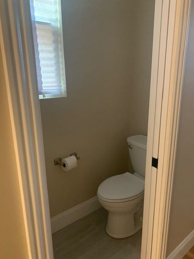 Building Photo - 183 Evergreen Ave