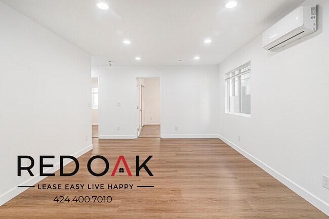 Building Photo - 651 W 92nd St