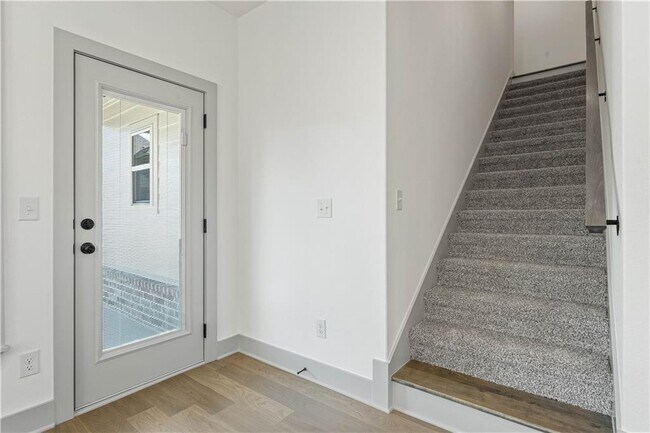 Building Photo - 3206 SW Rosemont Ave