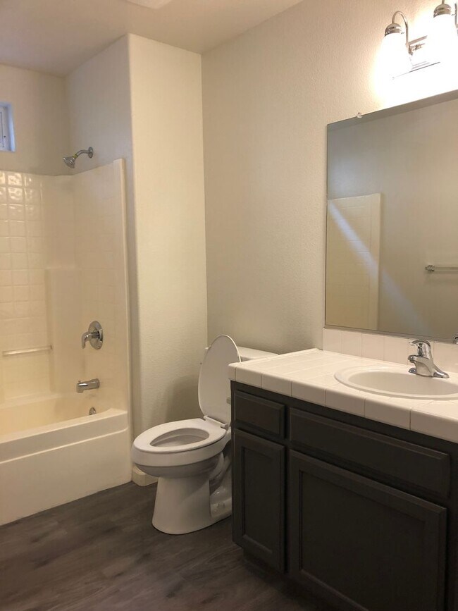Building Photo - 6120 Royal Coach Cir