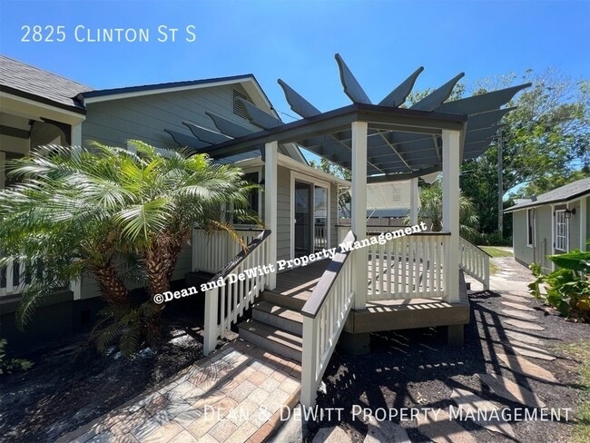 Primary Photo - 2825 Clinton St S