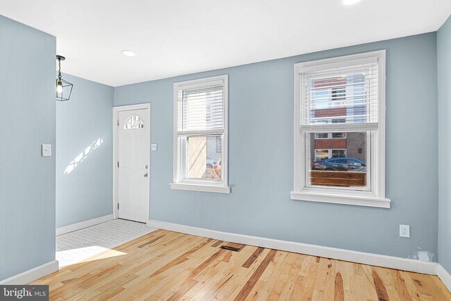 Building Photo - 1152 S 15th St
