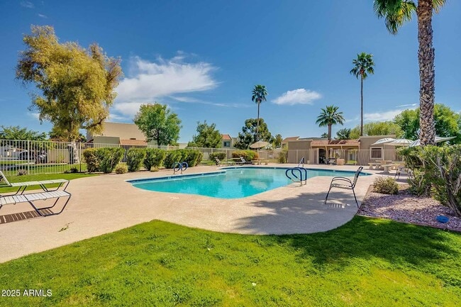 Building Photo - 7906 E Keim Dr