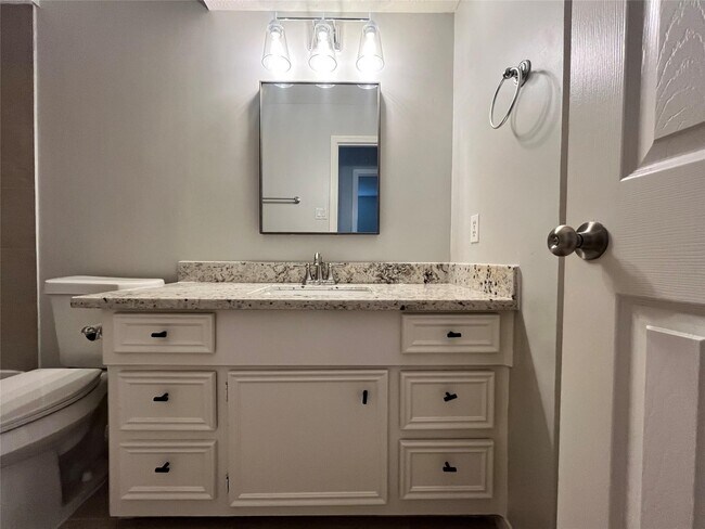 Building Photo - 6218 Woodland Forest Dr