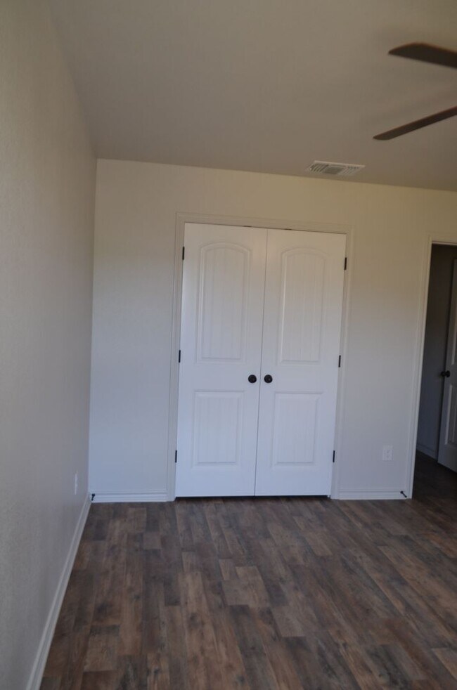Building Photo - 1826 Castroville Trl