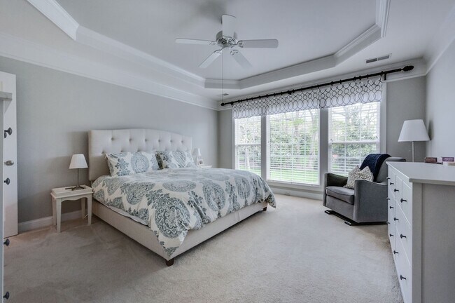 Building Photo - 2005 Daylily Dr