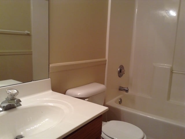 Building Photo - 6124 Pine Meadows Dr