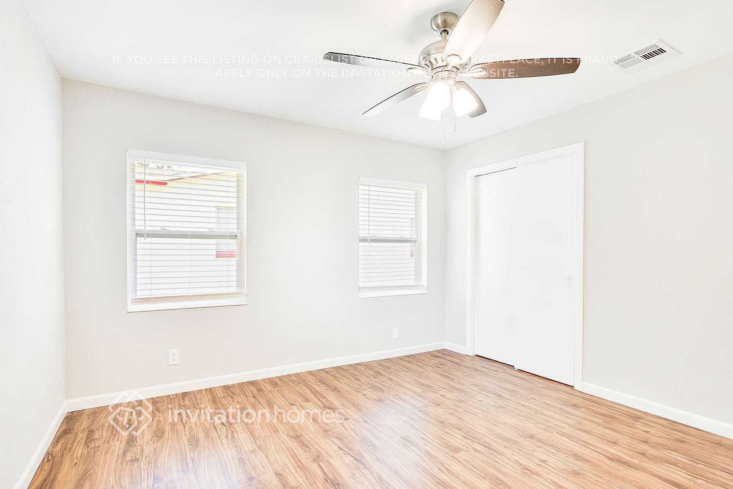 Building Photo - 1115 N Powers Dr