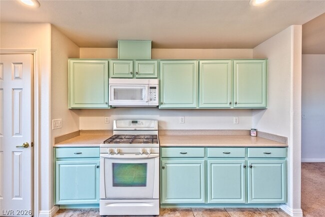 Building Photo - 9304 Pokeweed Ct