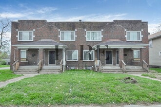 Building Photo - 1153 E 20th Ave