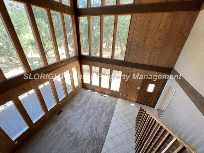 Building Photo - AVAILABLE MAY - Large 4 Bedroom / 3 Bathroom Home in Santa Margarita