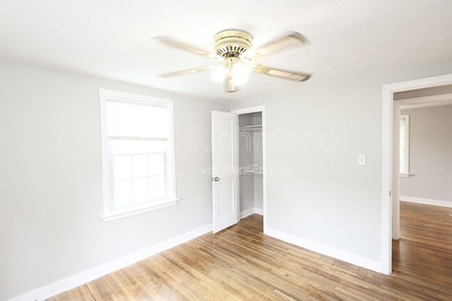 Building Photo - 2405 Bransford Dr