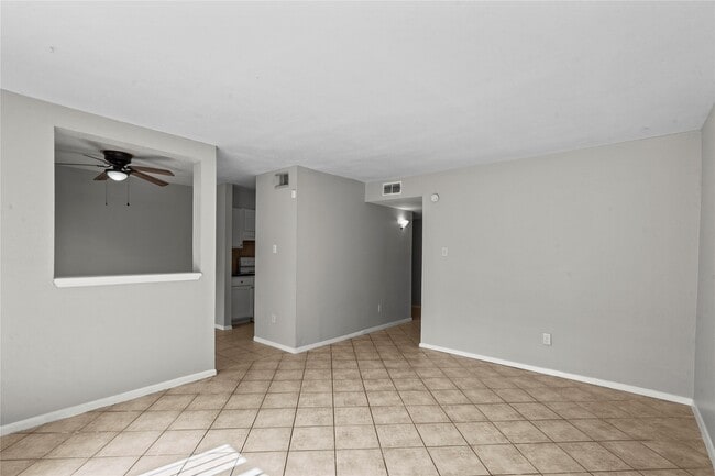 Primary Photo - 2202 16th Ave N