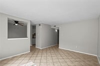 Building Photo - 2202 16th Ave N