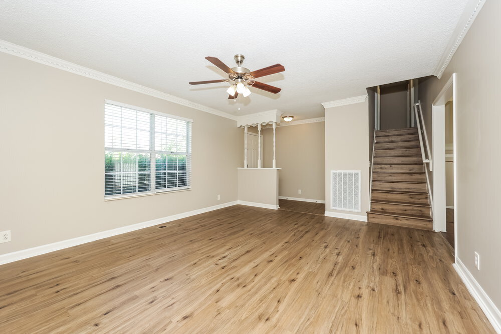 Building Photo - 3205 Country Lawn Dr