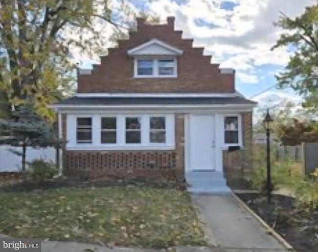 Building Photo - 524 8th Ave