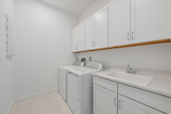 Building Photo - 9516 St Germain Dr